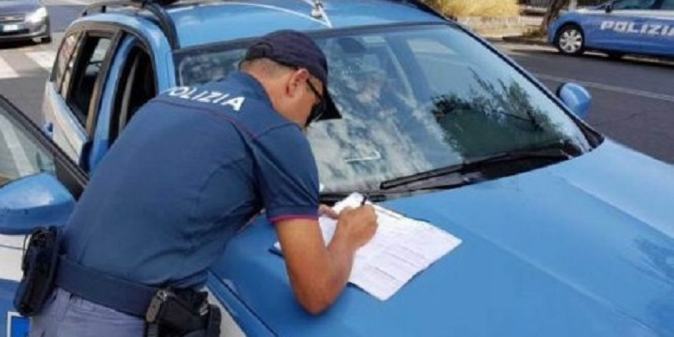 Incidente Ad Agrigento Ubriaca Si Schianta Contro Auto Con Lei