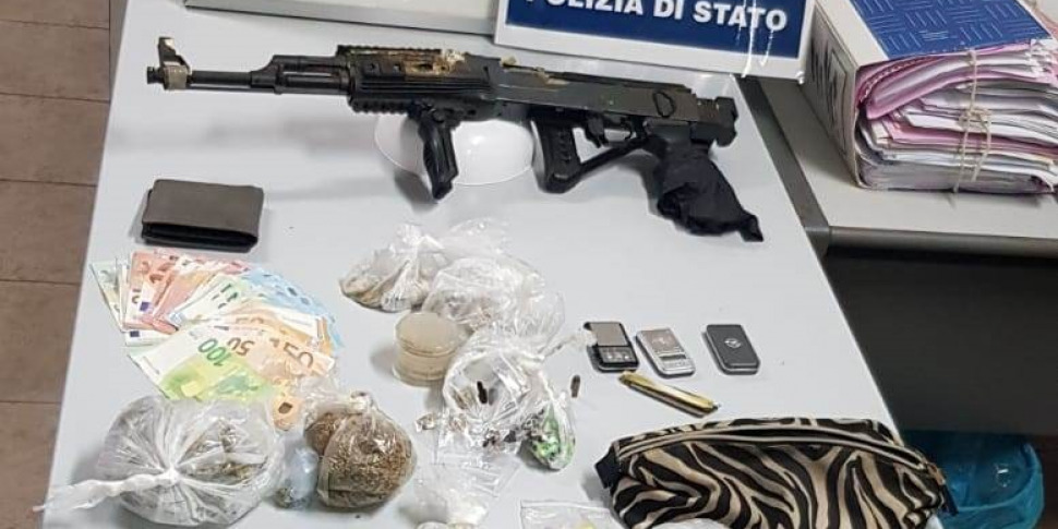 Operazione Antidroga A Siracusa Una Palazzina La Centrale Dello