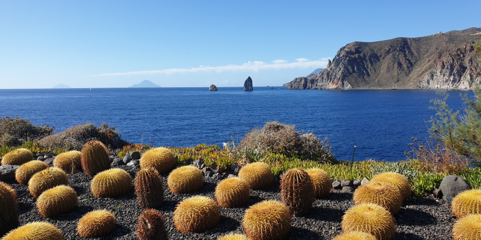 Eolie Boom Di Turisti E Tutto Esaurito Almeno Centomila Le Presenze