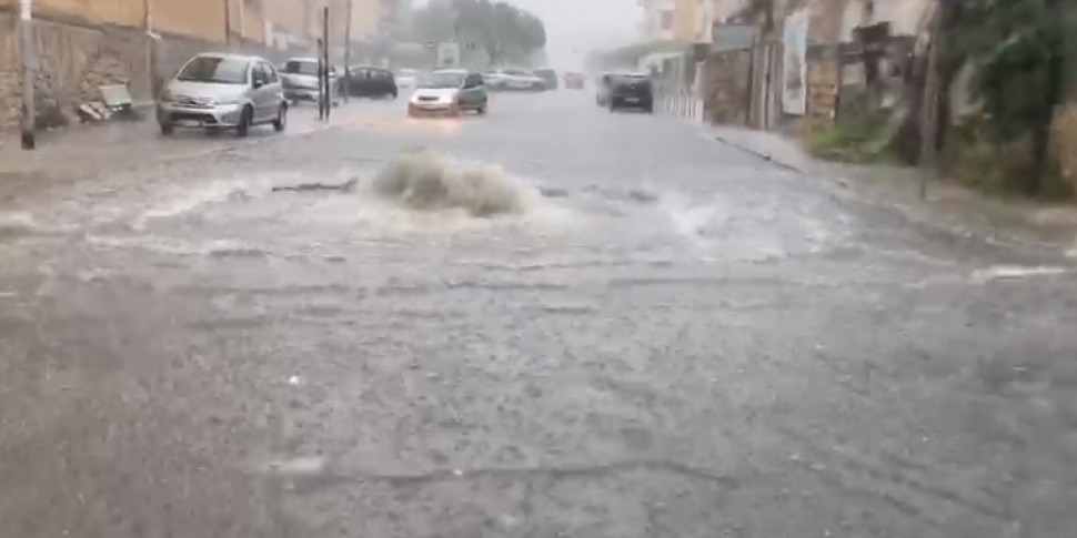 Maltempo A Palermo Il Video Degli Allagamenti In Via Messina Marine E