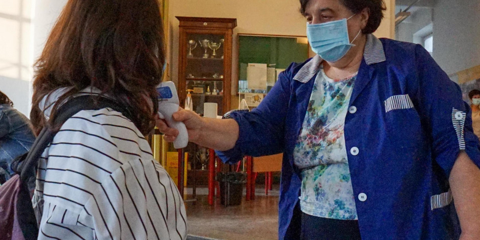 Coronavirus Altro Caso In Una Scuola Di Palermo In Sicilia Arrivano I