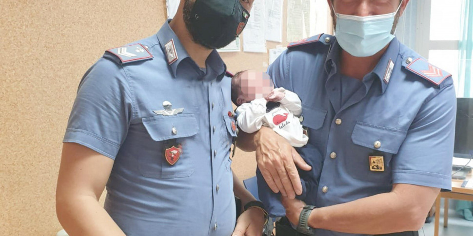 Catania Il Vescovo Alla Mamma Del Neonato Abbandonato Chi Si Prende