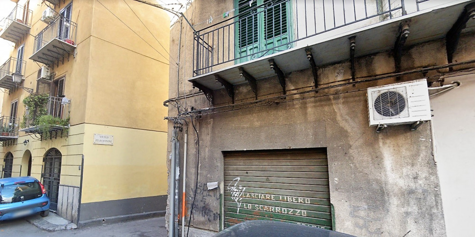 Palermo Palazzina All Albergheria Rischia Di Crollare Chiuso Un