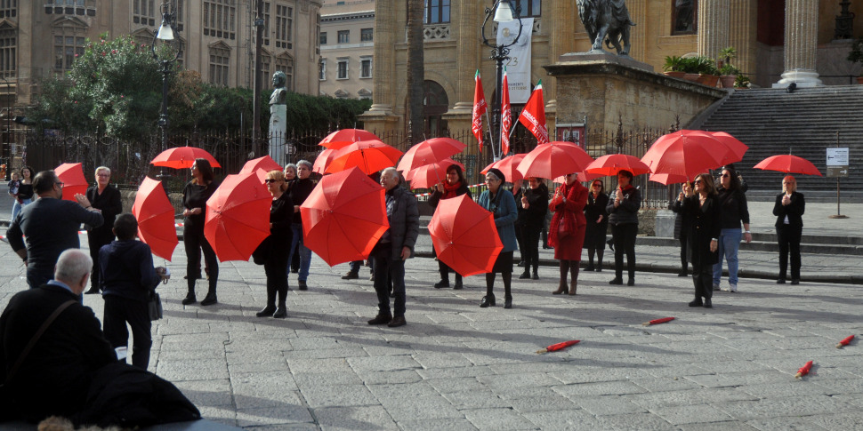 Musica Cortei Panchine Rosse E Controlli Gratuiti Mobilitazione