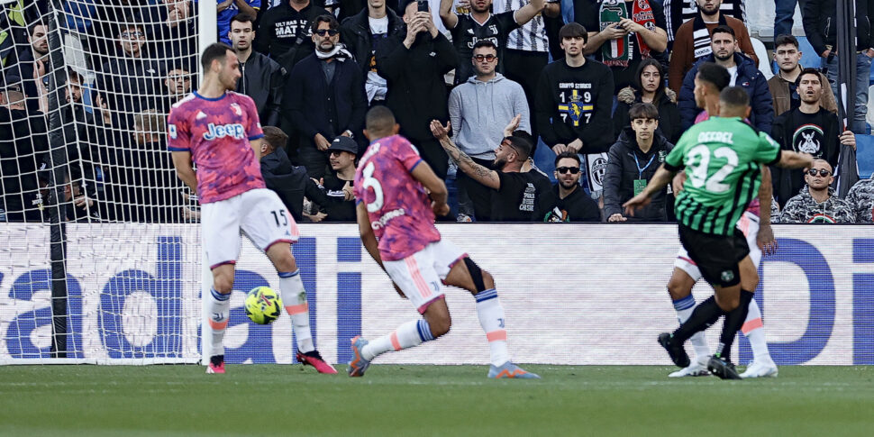 La Juve Cade Ancora Un Gol Di Defrel Regala I Tre Punti Al Sassuolo