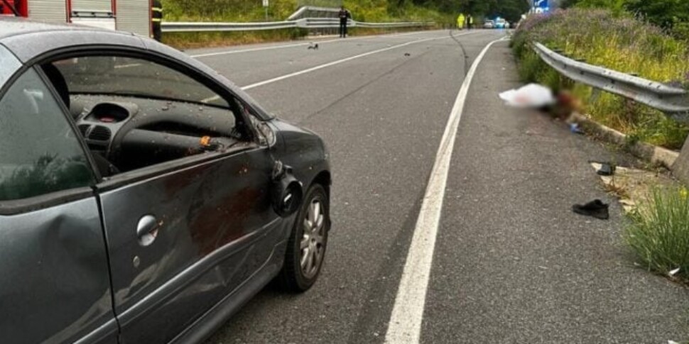 Incidente In Calabria Morti Due Camerieri Che Tornavano Dal Lavoro