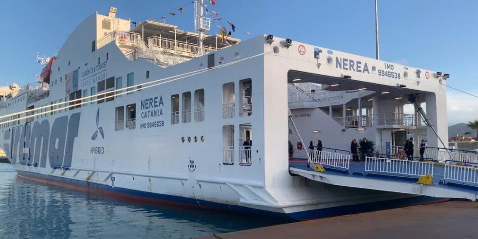 Al Porto Di Palermo Arriva Nerea La Prima Nave Green Per Le Isole