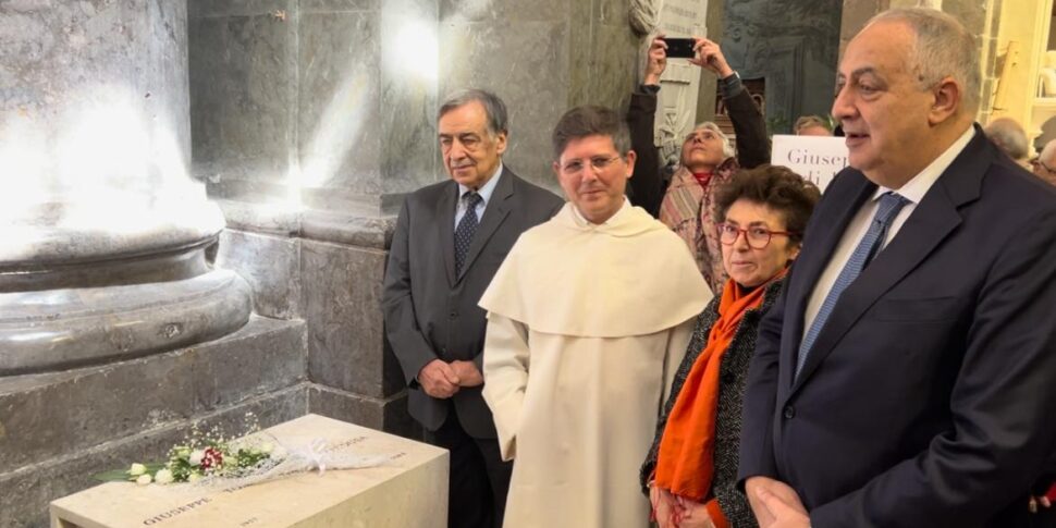 Palermo Svelata La Nuova Tomba Di Giuseppe Tomasi Di Lampedusa Nella