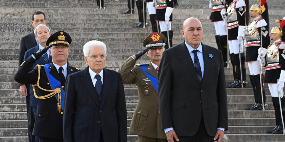 Novembre Mattarella Le Forze Armate A Difesa Delle Libert