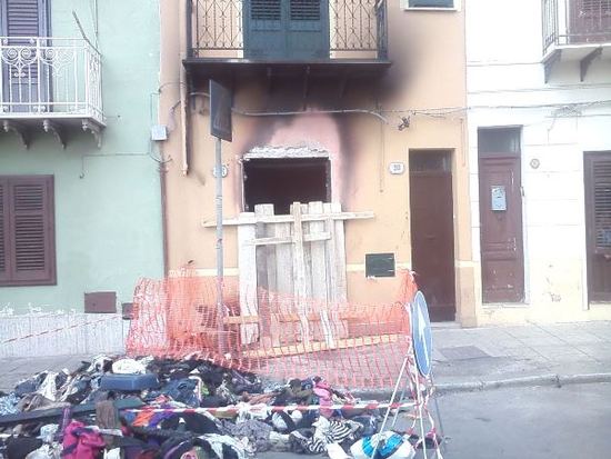 Palermo Ecco Quel Che Resta Dopo L Incendio A Brancaccio Giornale Di