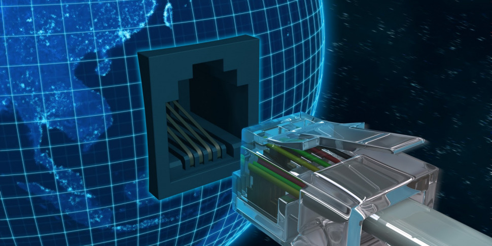 https://assets.gds.it/2015/02/Cibernetica-Informatica-970x485.jpg