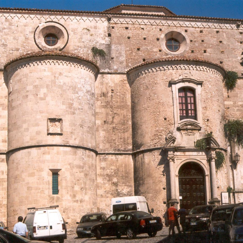 La facciata della cattedrale di Gerace