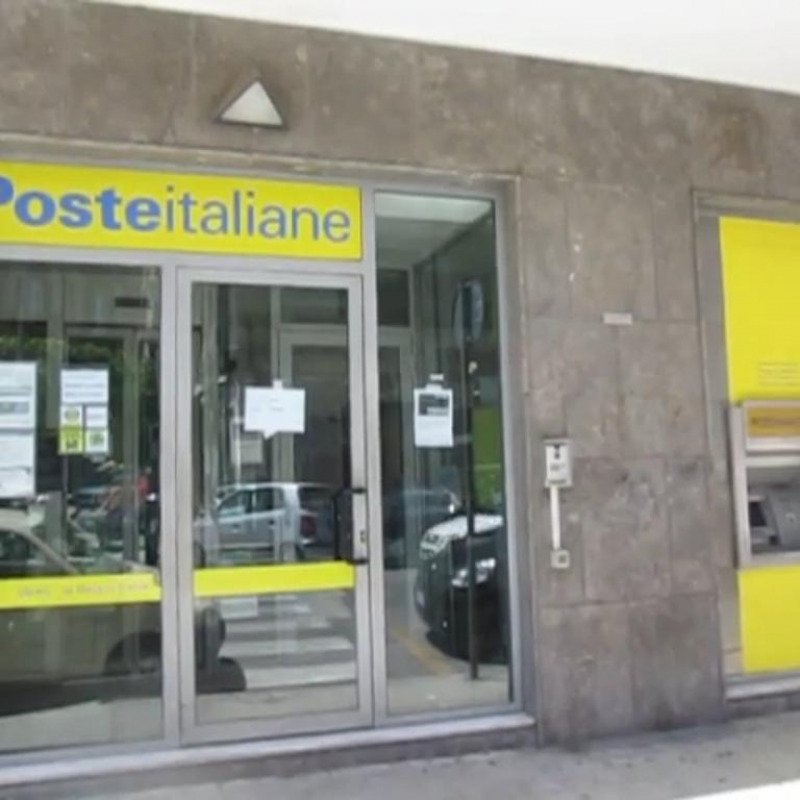 L'ufficio postale di via Mariano Stabile