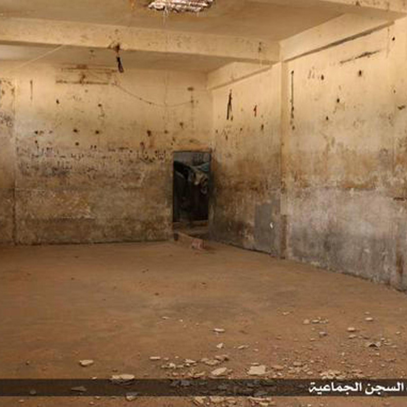 Isis pubblica nuove foto anfiteatro e prigione Palmira