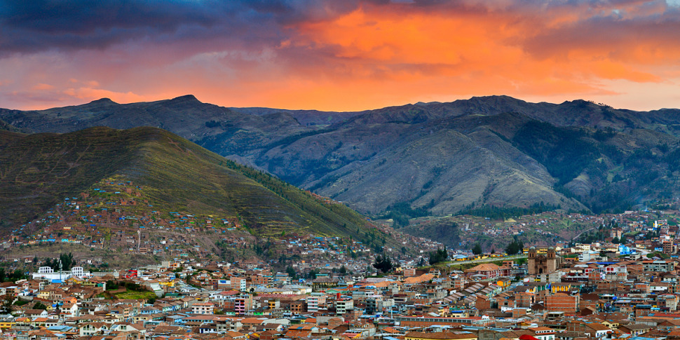 https://assets.gds.it/2015/07/Cusco-Peru-970x485.jpg