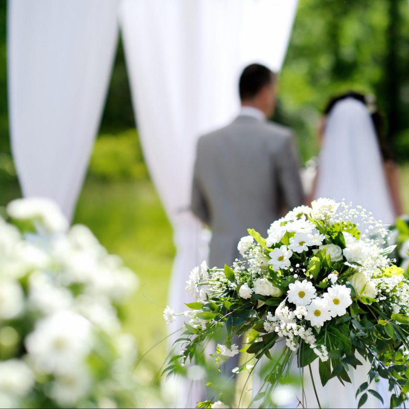 La sposa è morta, la madre chiede abito per i funerali: ma è una truffa -  Giornale di Sicilia