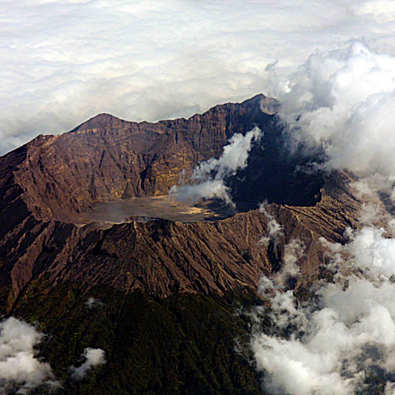 Il vulcano Raung