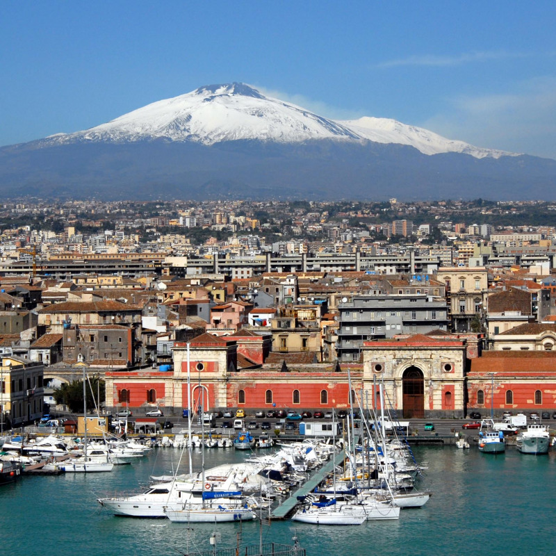 Il porto di Catania