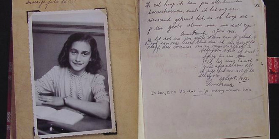 Il Diario di Anna Frank sbarca online in versione integrale: è