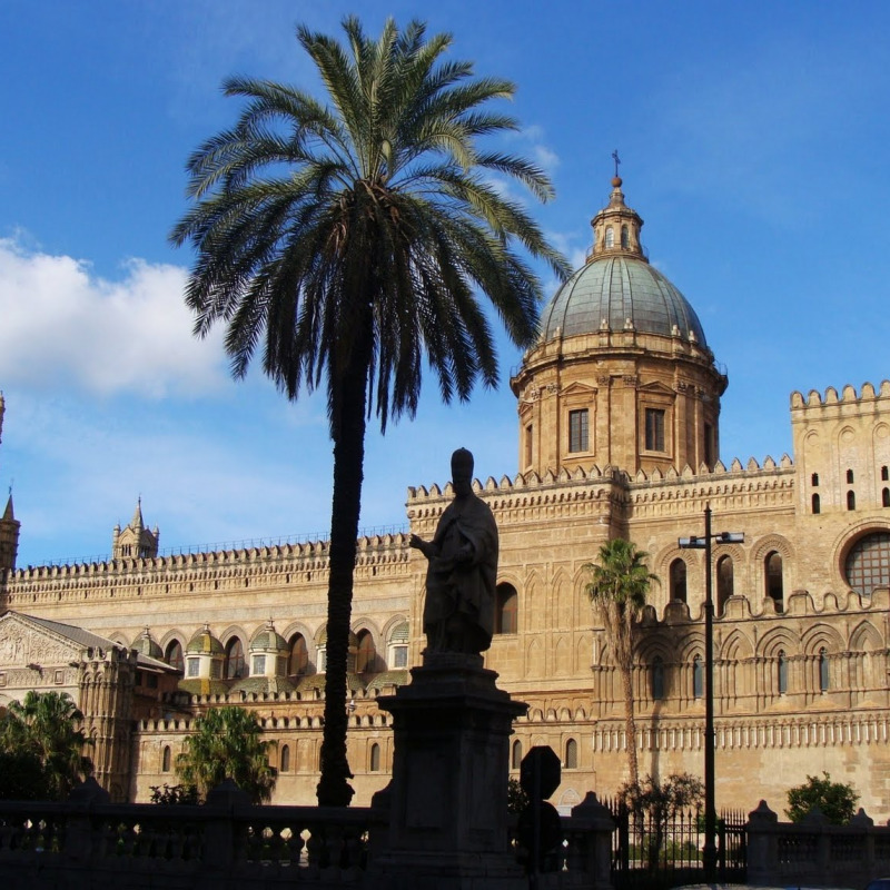 La Cattedrale di Palermo: qui è stata realizzata la prima Infiorata in onore della Santuzza