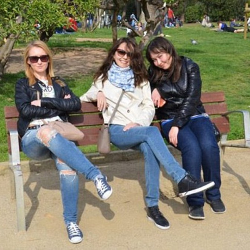 Tre ragazze in un parco - Fonte Mail Online