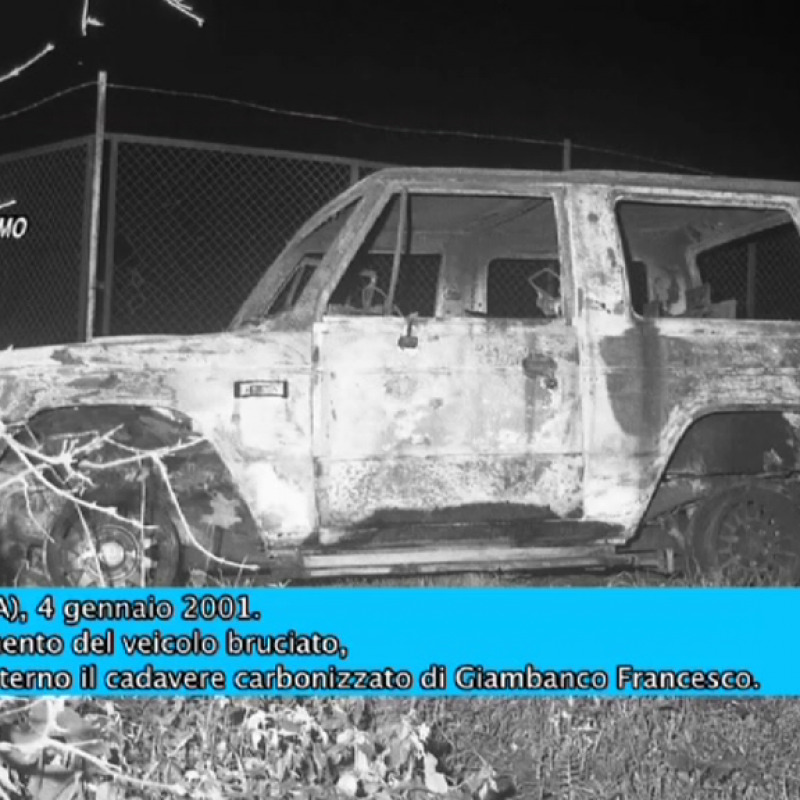 L'auto bruciata con all'interno il cadavere di Francesco Giambanco