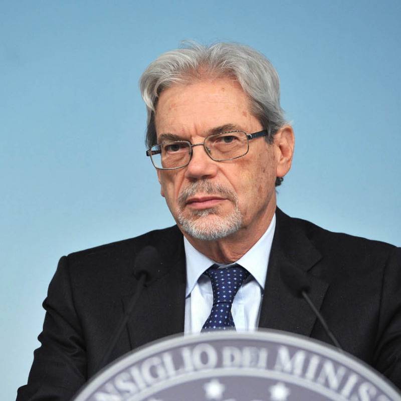 Il ministro per la Coesione territoriale, Claudio De Vincenti