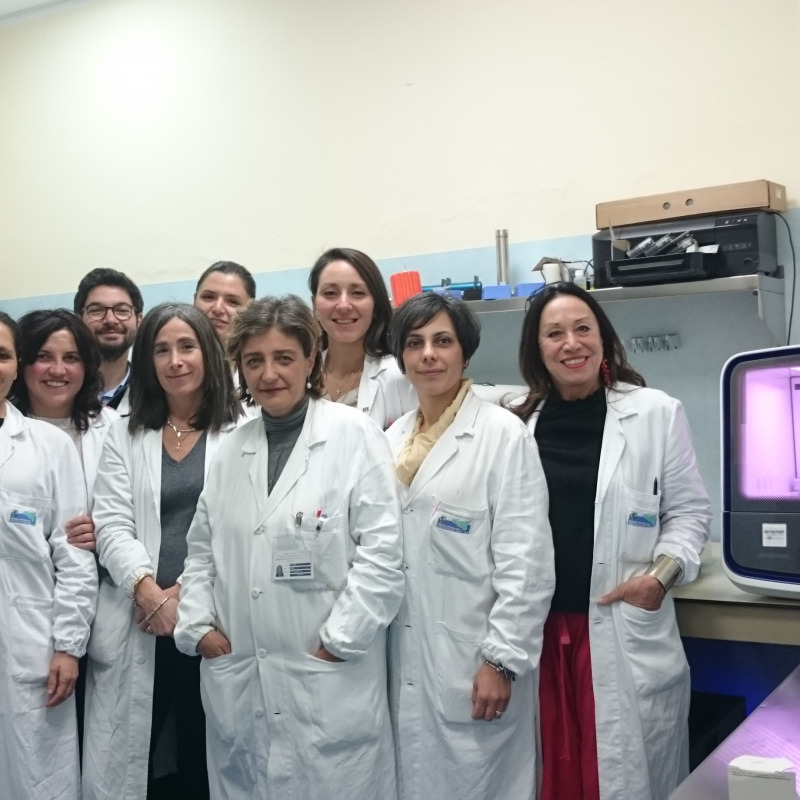 Lo staff del Laboratorio di diagnostica oncoematologica dell'Ospedale Cervello - Ufficio stampa