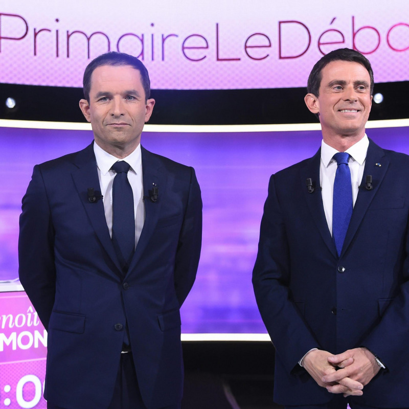 Da sinistra Benoit Hamon e Manuel Valls