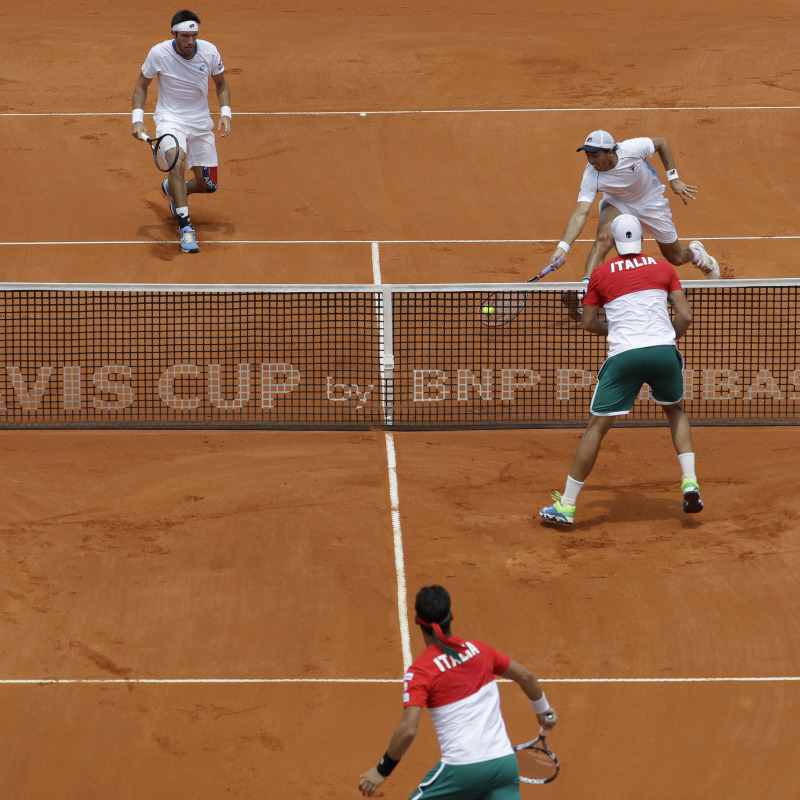 Un momento del match di Coppa Davis tra Italia e Argentina