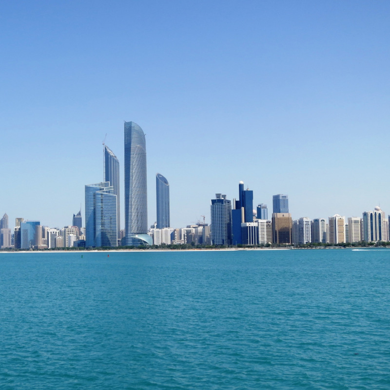 Abu Dhabi, fonte Wikimedia