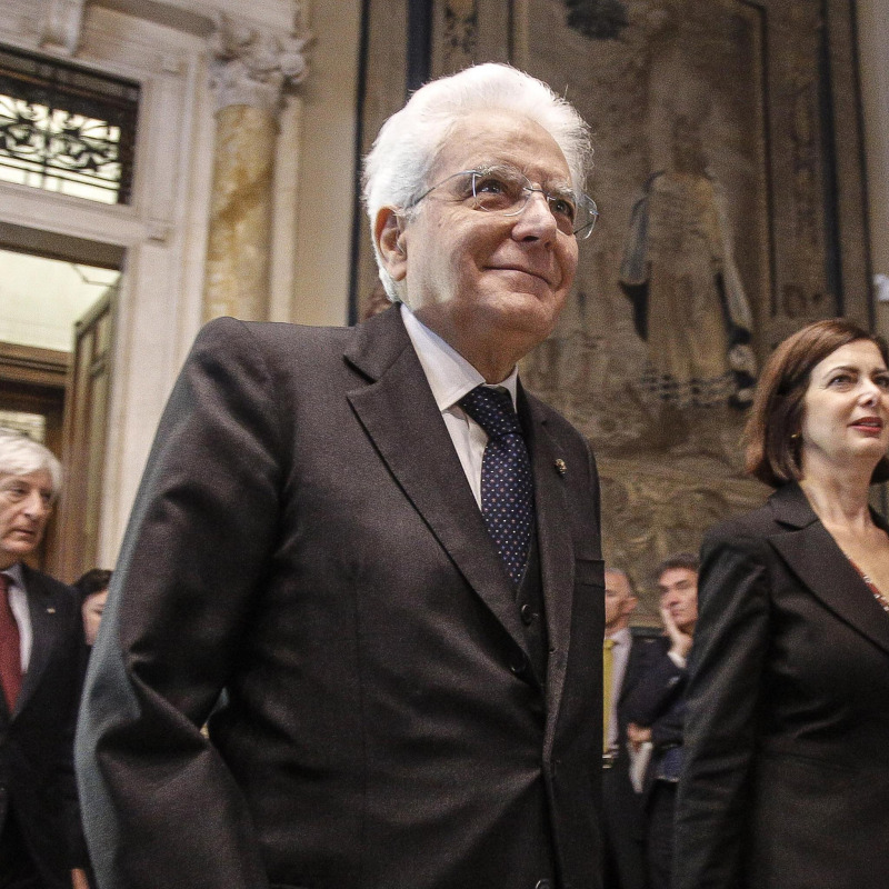 Il presidente della Repubblica Sergio Mattarella e della Camera Laura Boldrini - Ansa