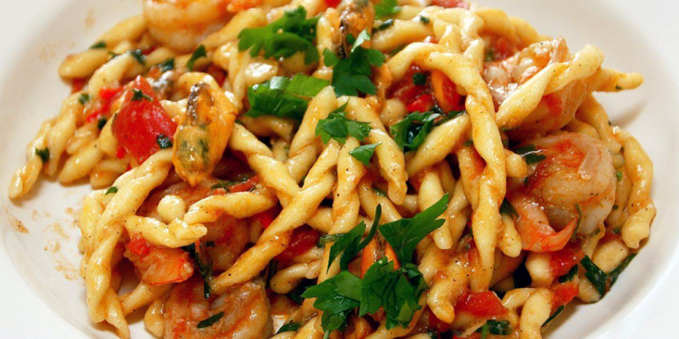 https://assets.gds.it/2017/08/BUSIATA-PASTA-FRESCA-970x485.jpg
