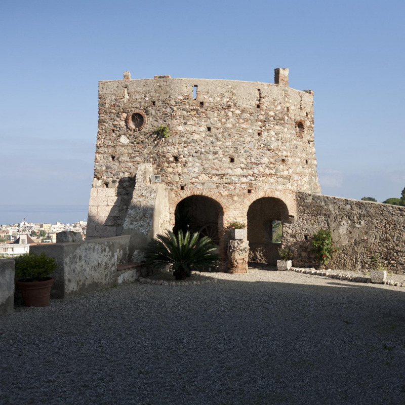 Castello di Bauso di Villafranca Tirrena (foto Argentyca)