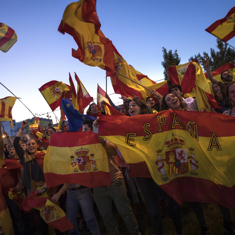 Il corteo degli Unionisti a Madrid, contrari all'indipendenza della Catalogna