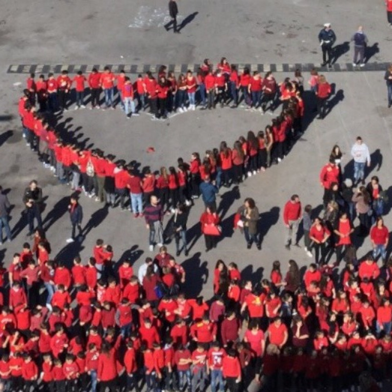 Un momento del flash mob organizzato dalla scuola Saladino a Palermo nel 2017