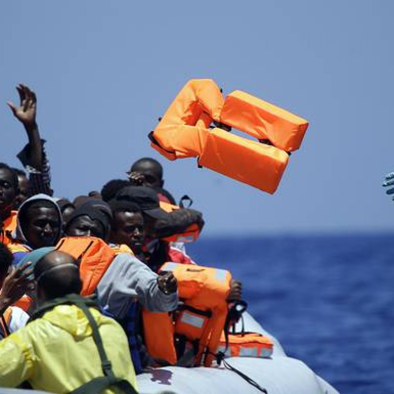 Migranti: Frontex, nuova operazione per assistere Italia