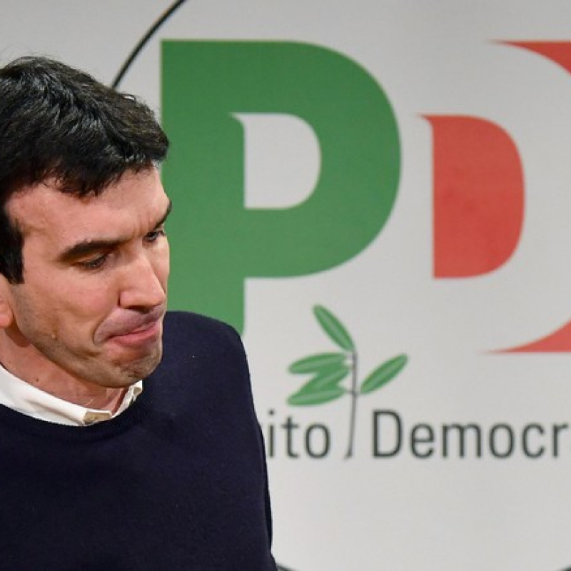 Il segretario reggente del Pd, Maurizio Martina lascia la carica di ministro delle Politiche agricole