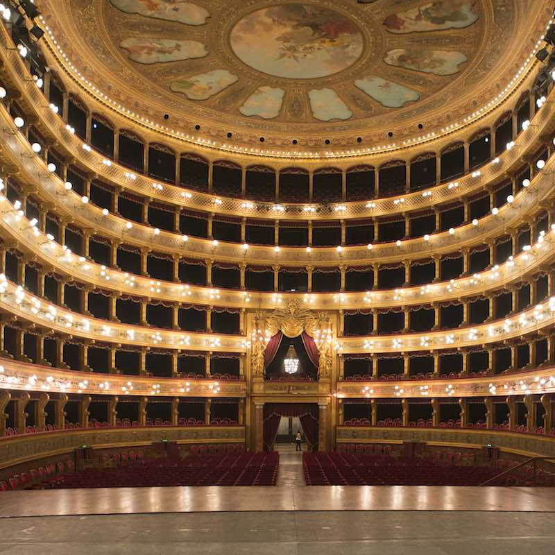 Il Teatro Massimo di Palermo, aperto anche a Pasqua (Foto di Rosellina Garbo)