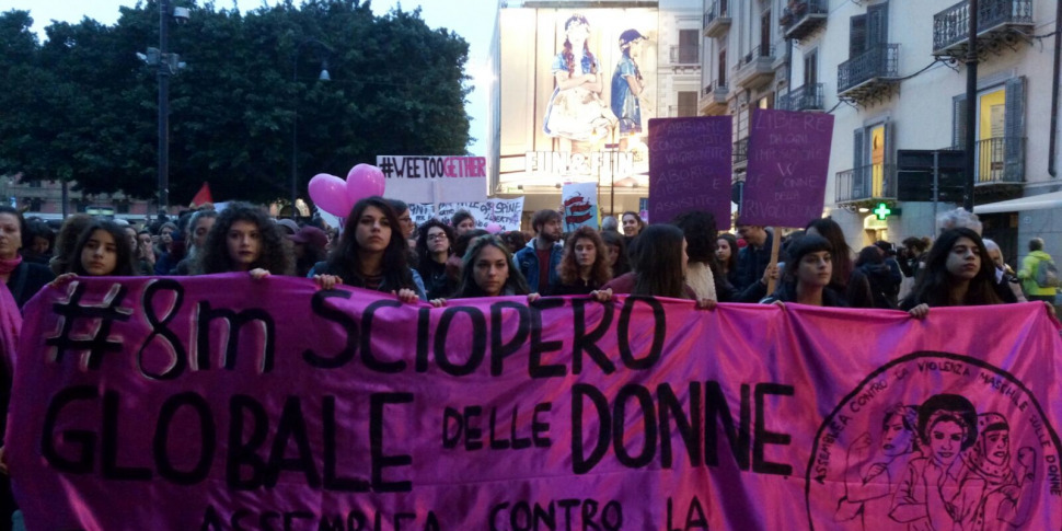 Manifestazione Delle Donne Per L'8 Marzo, Corteo In Centro A Palermo ...