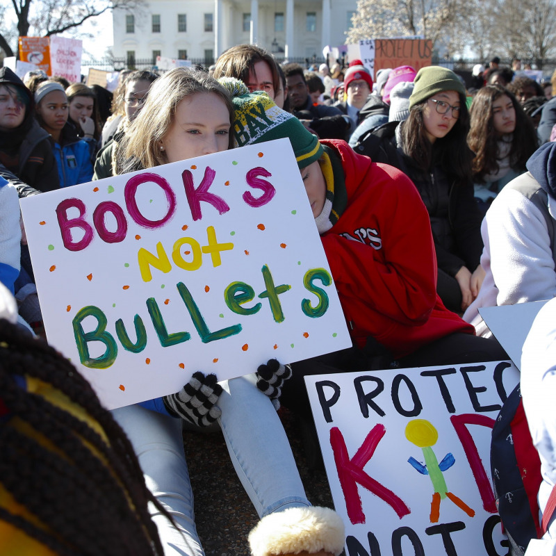 Le proteste degli studenti contro le armi negli Usa