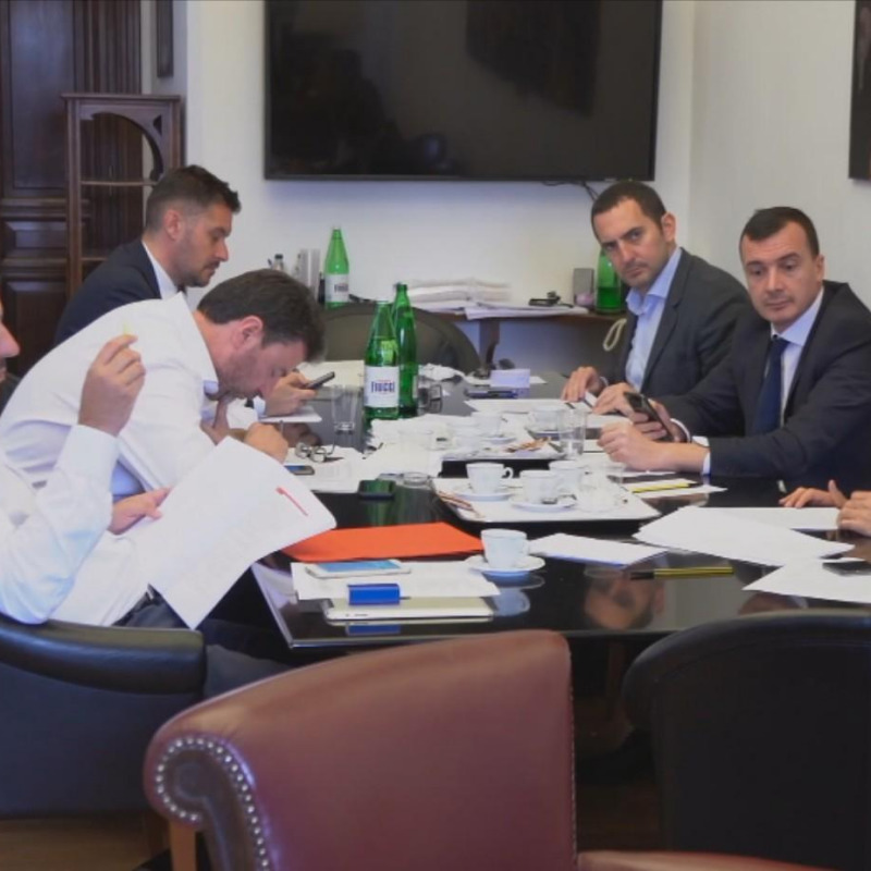Matteo Salvini e Luigi Di Maio al tavolo della trattativa sul contratto di governo e sul nome del premier