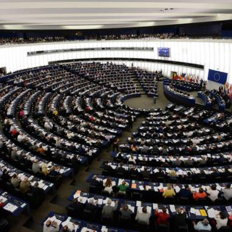 Migranti: Europarlamento, delude esito riunione ministri Ue su Dublino