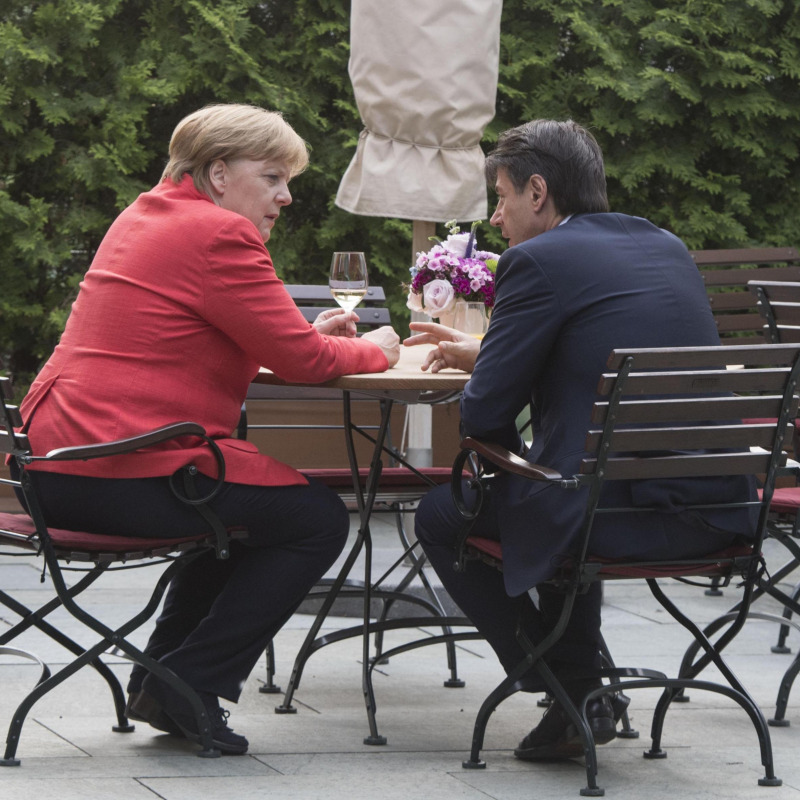 Il premier Giuseppe Conte e la cancelliera tedesca Angela Merkel