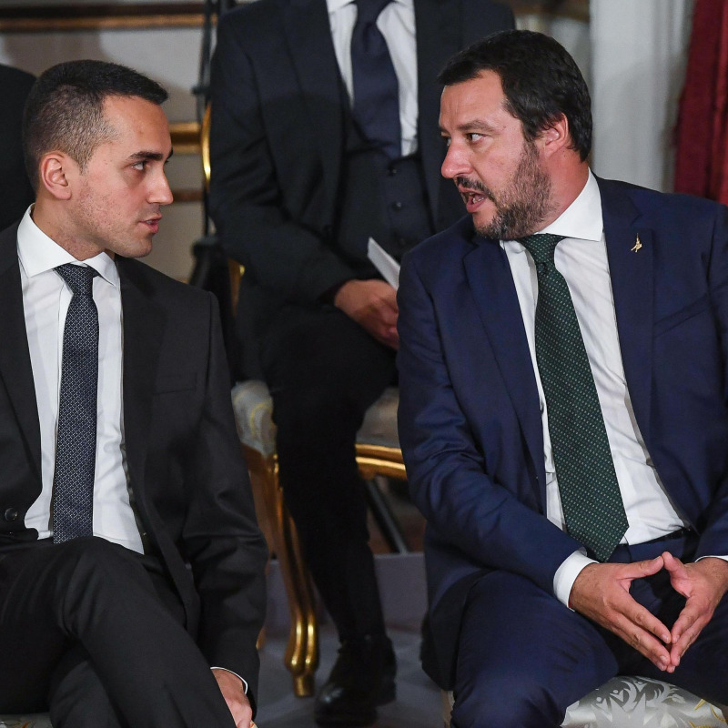 I due vice premier Matteo Salvini (D) e Luigi Di Maio (S) durante il giuramento del Governo