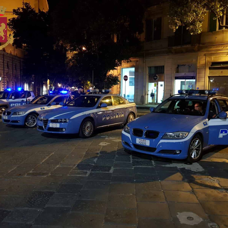 Volanti della polizia di Taormina