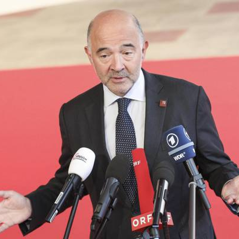 Il commissario agli affari economici Pierre Moscovici all'Ecofin informale a Vienna