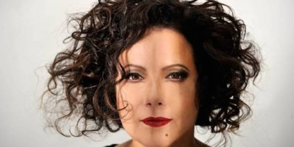 Sei dischi, 115 brani e 180 pagine: Antonella Ruggiero racconta 