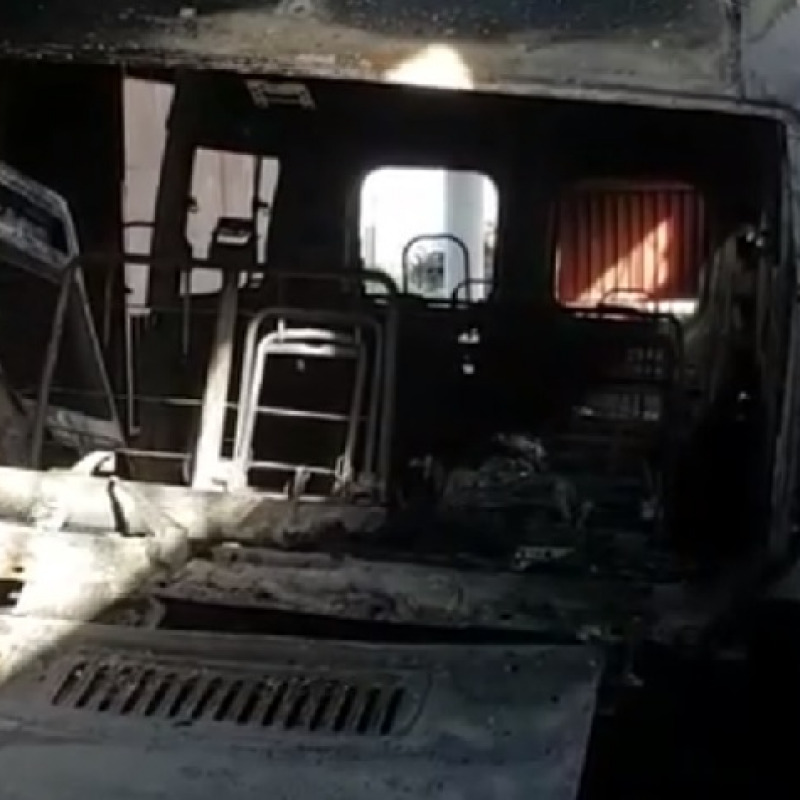 Bus disabili incendiati a Partinico