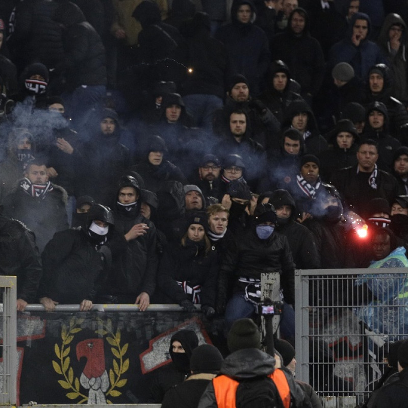 Lazio-Eintracht, tifosi tedeschi tentano invasione